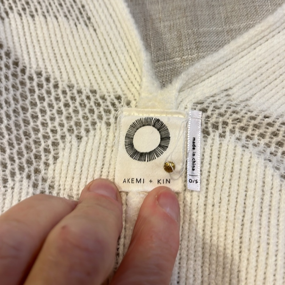 Anthropologie Akemi + Kim sweater. OS - Picture 5 of 6